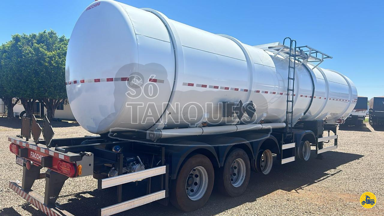 CARRETA SEMI-REBOQUE TANQUE AÇO Só Tanques e Carretas CURITIBA PARANÁ PR